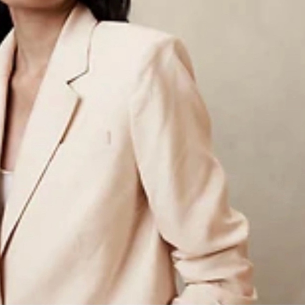 Banana Republic LENA RELAXED LINEN-BLEND BLAZER - Picture 2 of 9